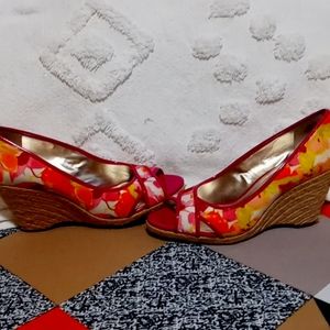 Anne klein wedge floral pink shoes size 9/12M